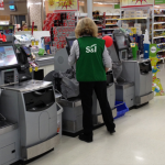 Como escolher e implantar o self-checkout para supermercado